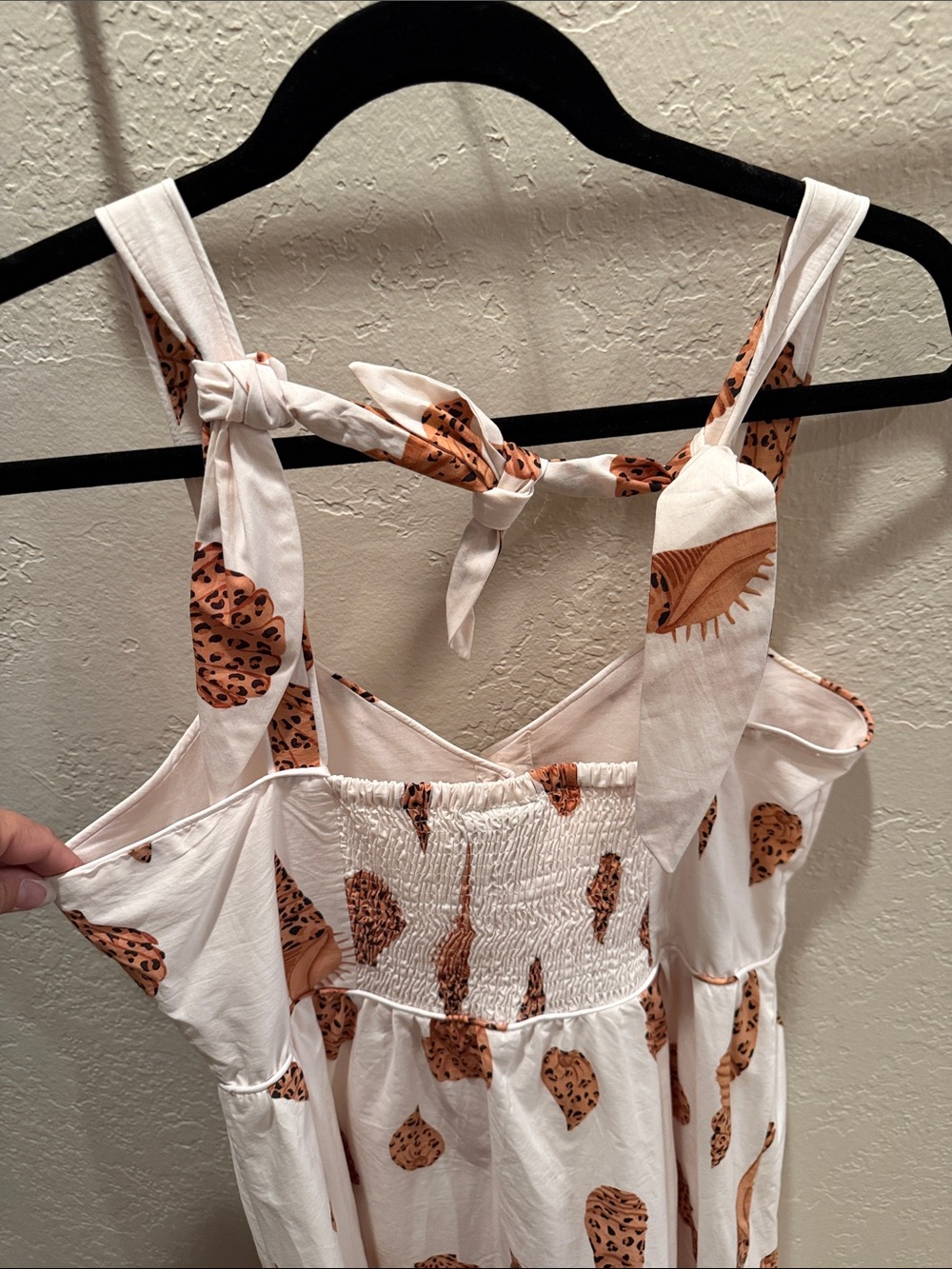FARM Rio White Maxi Dress with leopard Shell Print - Picture 4 of 5